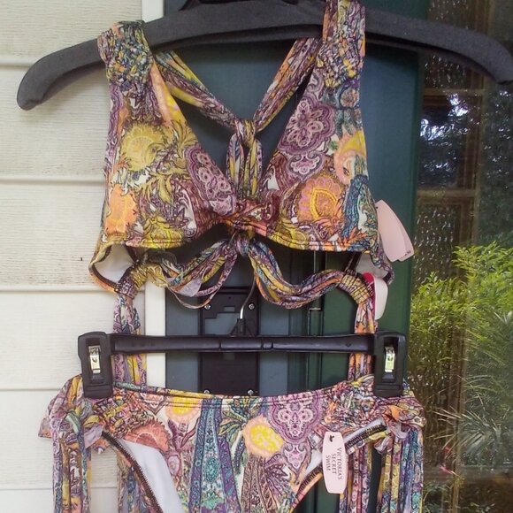 VS Swim 2 PC Bikini Boho Print Macrame Fringe Sizes: M Top L Bottom NWT - Picture 1 of 13